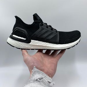 🔥 Black & White Adidas Ultraboost 19 Men’s 8-9